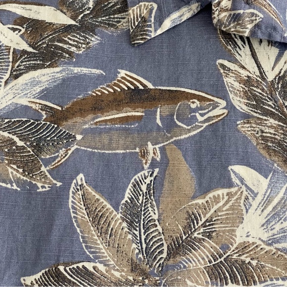 Columbia Shirt Men’s Xl Casual Button down Fish & Floral Tropical print blue/tan - Picture 5 of 5